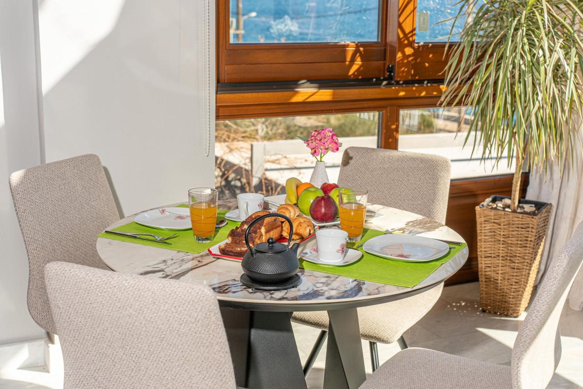 Sea Rock Apartment Agia Efimia Buitenkant foto