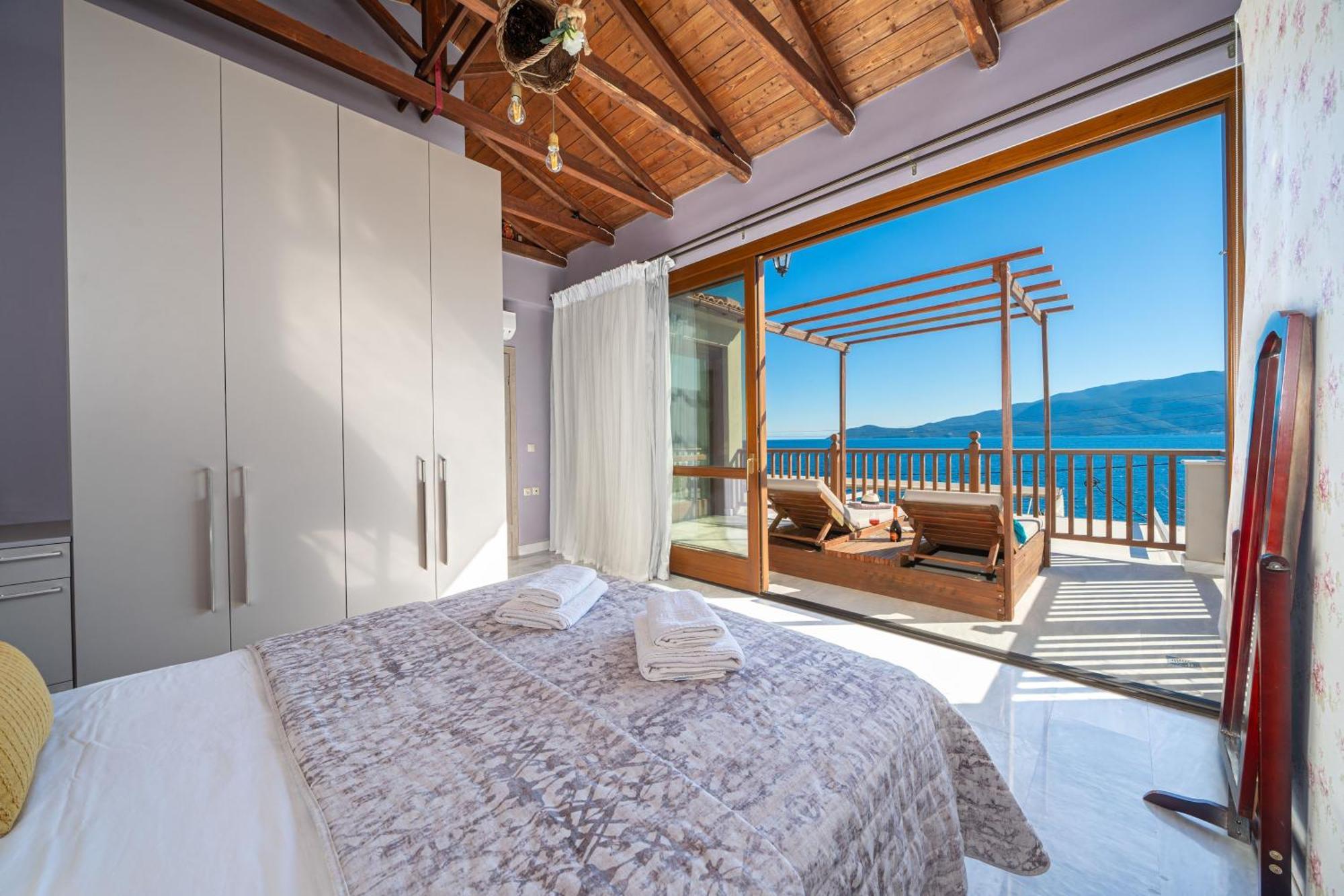 Sea Rock Apartment Agia Efimia Buitenkant foto
