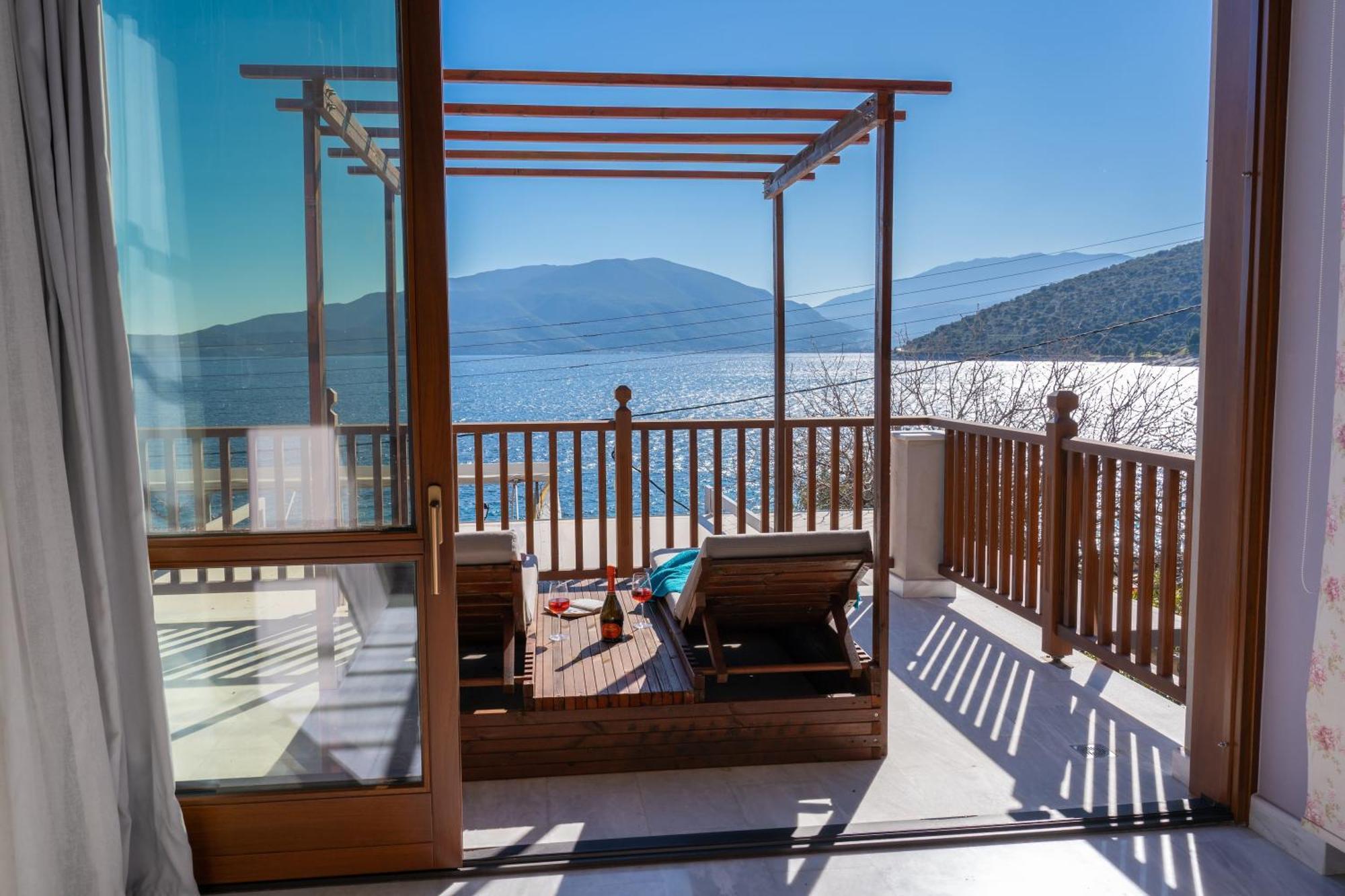 Sea Rock Apartment Agia Efimia Buitenkant foto